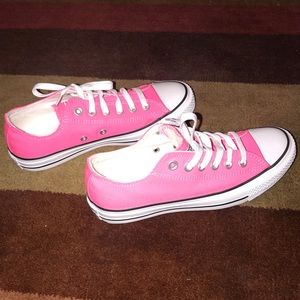 New Pink Converse